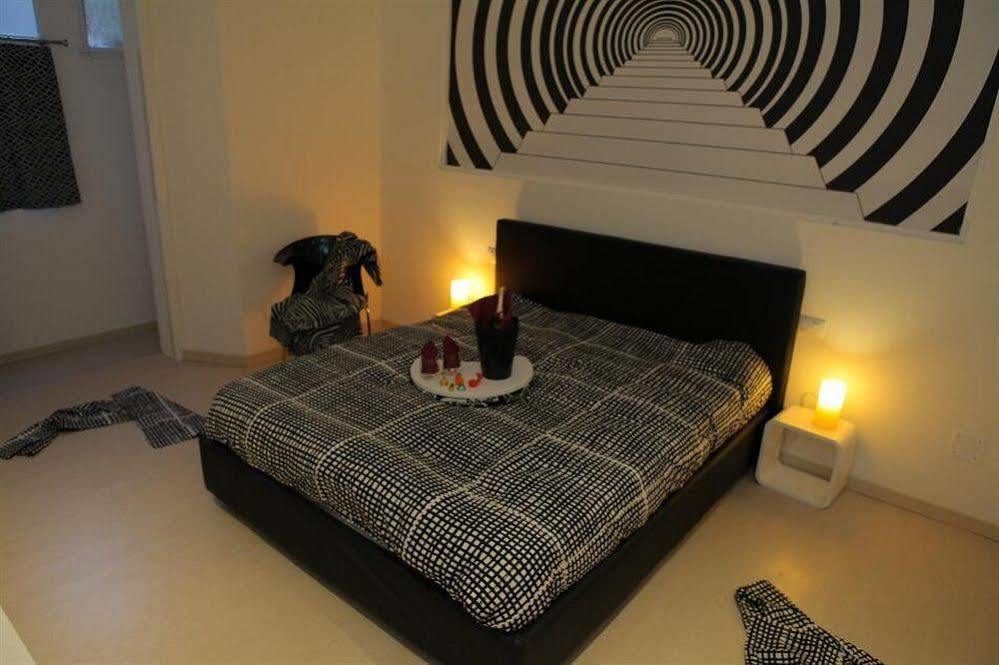 Bed & Breakfast Chroma